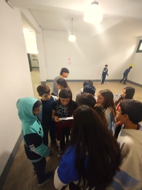 ¡Sala de escape en la escuela! ¡Sala de escape en la escuela!