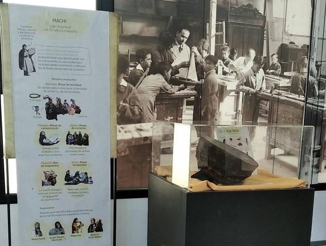 Muestra de instrumentos musicales de pueblos originarios. Muestra de instrumentos musicales de pueblos originarios.