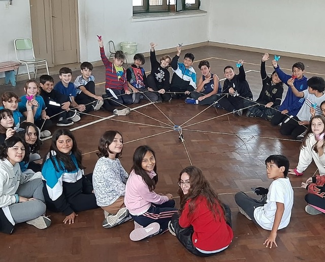 Juegos cooperativos en Educación Física Juegos cooperativos en Educación Física